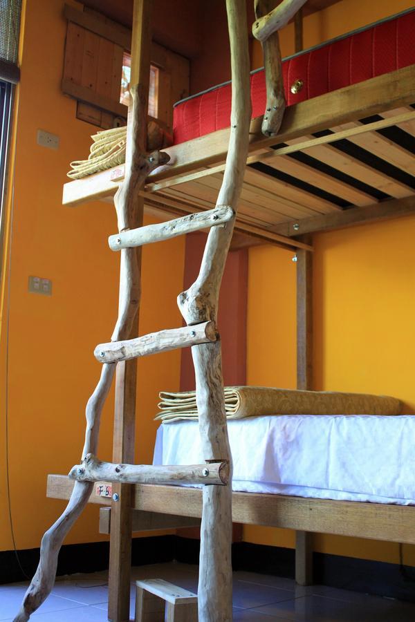 Dulan Groundnut Backpacker Hostel Donghe Exteriör bild