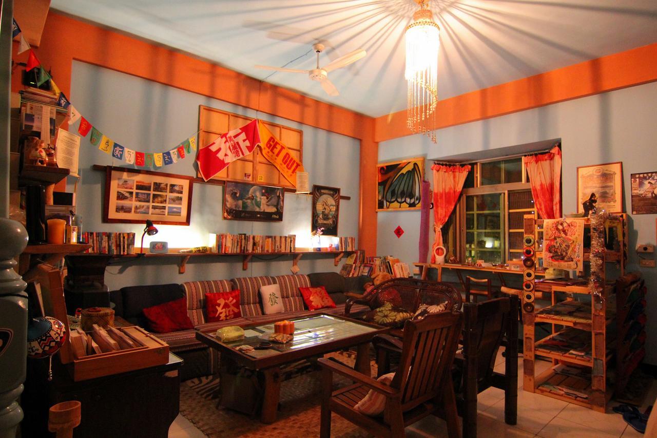 Dulan Groundnut Backpacker Hostel Donghe Exteriör bild